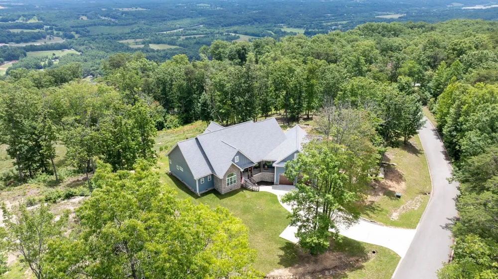 230 Duckwood Lane Evensville, TN 37332