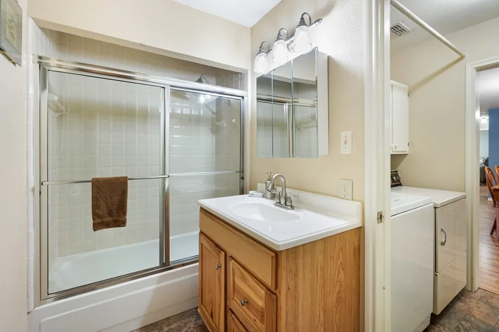 2103 Wildwood Way Tool, TX 75143
