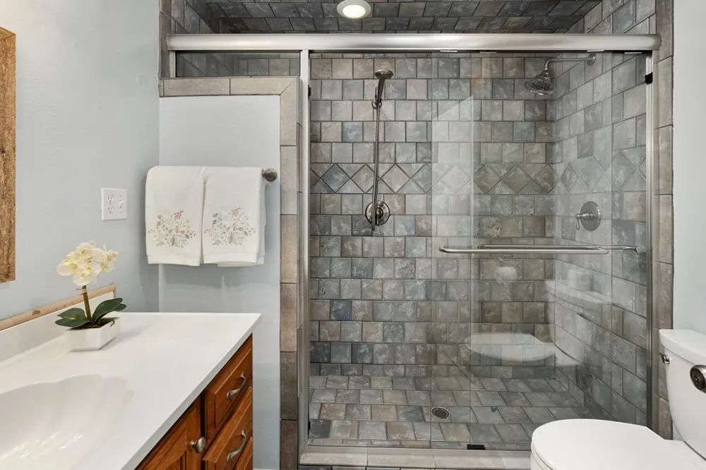2103 Wildwood Way Tool, TX 75143