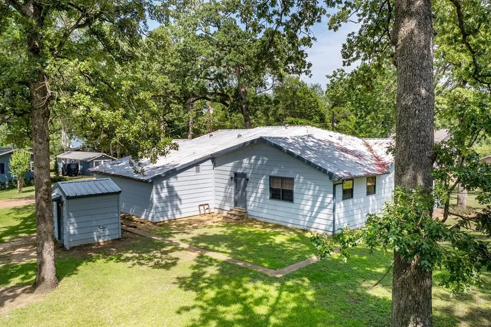 2103 Wildwood Way Tool, TX 75143