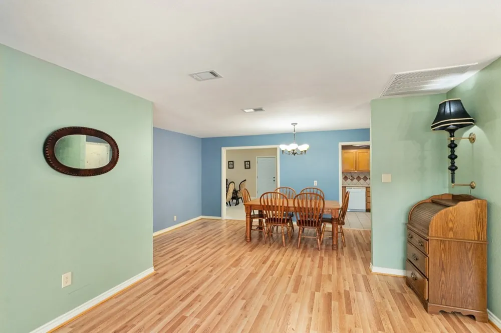 2103 Wildwood Way Tool, TX 75143