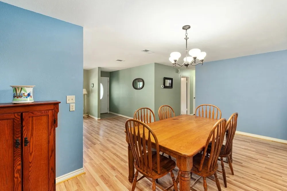 2103 Wildwood Way Tool, TX 75143