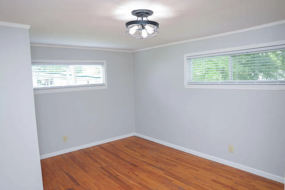 108 W 10th Street Chickamauga, GA 30707