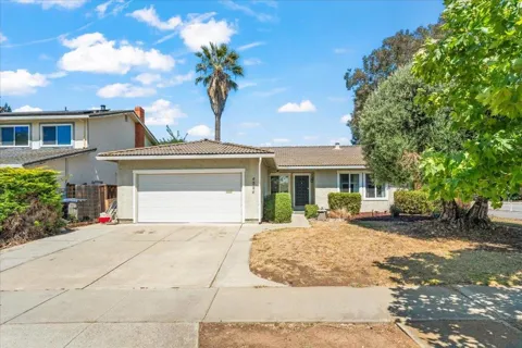 4584 Thousand Oaks Drive