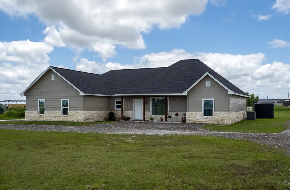 140 Daniel Drive Bertram, TX 78605