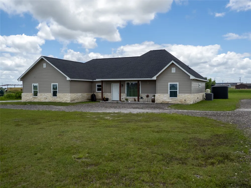 140 Daniel Drive Bertram, TX 78605