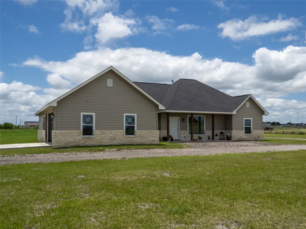 140 Daniel Drive Bertram, TX 78605