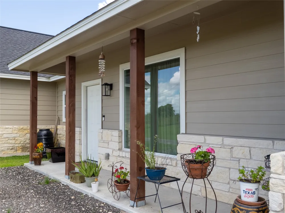 140 Daniel Drive Bertram, TX 78605