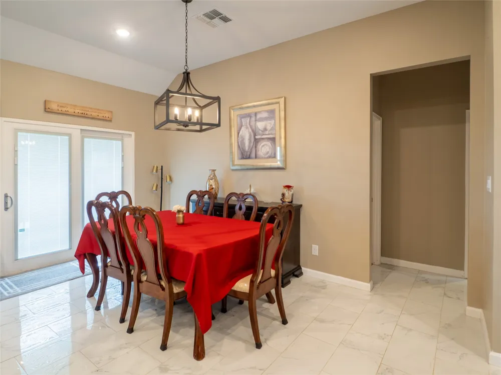140 Daniel Drive Bertram, TX 78605