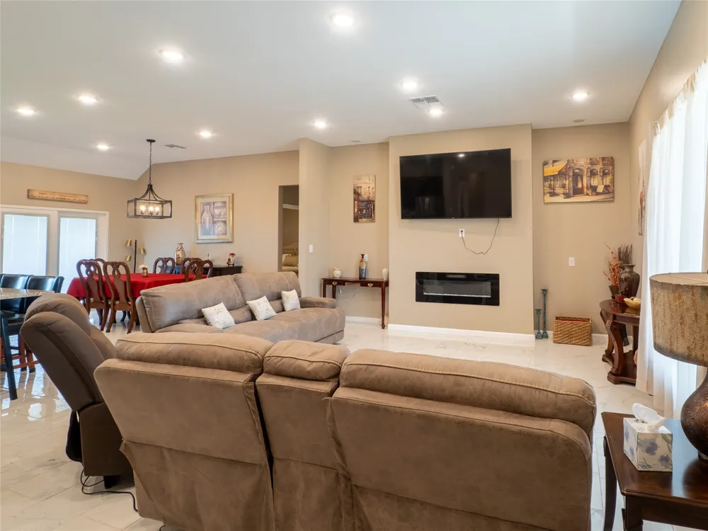 140 Daniel Drive Bertram, TX 78605