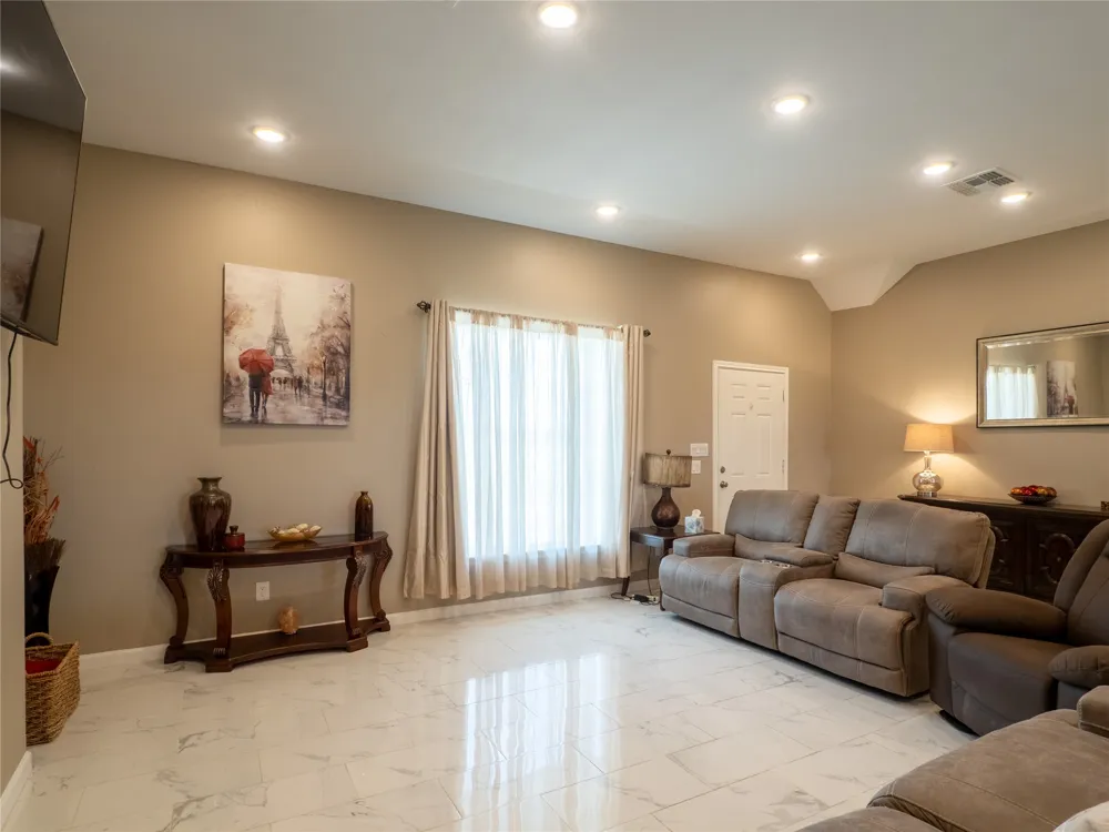 140 Daniel Drive Bertram, TX 78605