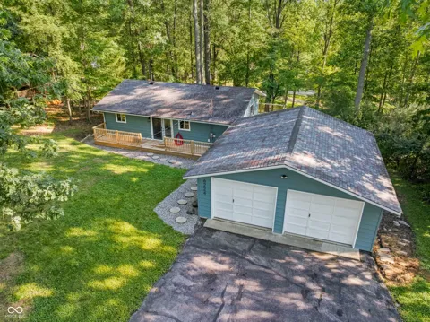 6224 Grouse Drive