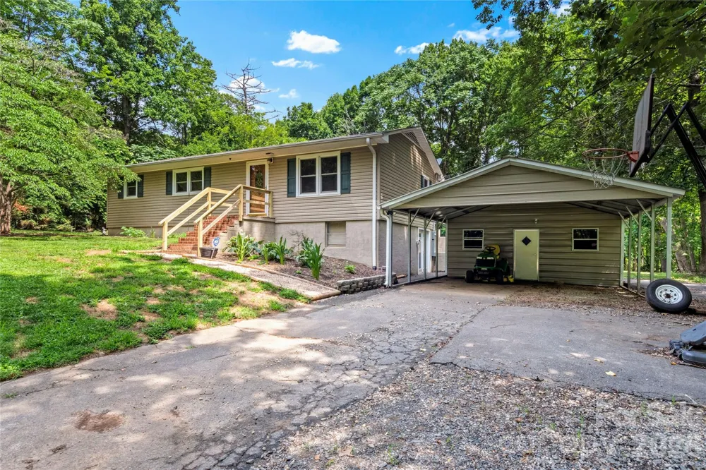 152 Blue Ridge Road State Road, NC 28676