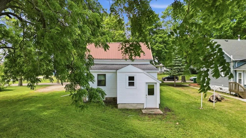 104 Secor Street Bricelyn, MN 56014