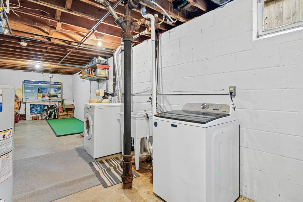 3236 Indiana Avenue Robbinsdale, MN 55422