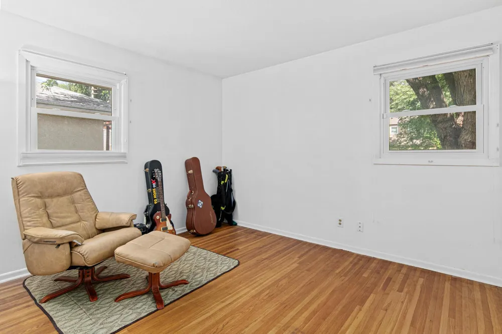 3236 Indiana Avenue Robbinsdale, MN 55422