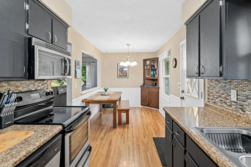 3236 Indiana Avenue Robbinsdale, MN 55422