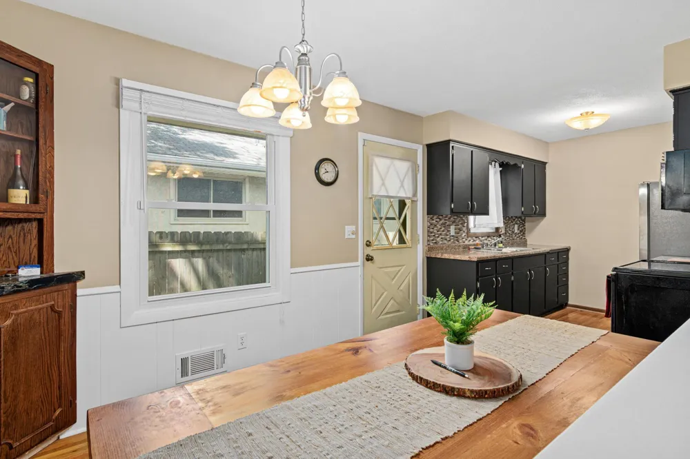 3236 Indiana Avenue Robbinsdale, MN 55422