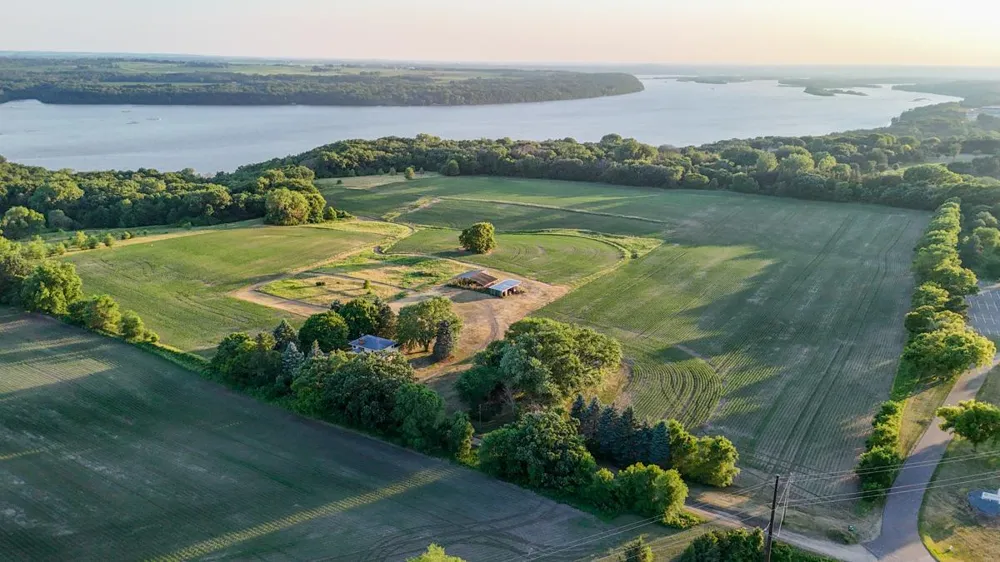 11261 Point Douglas Drive S Hastings, MN 55033