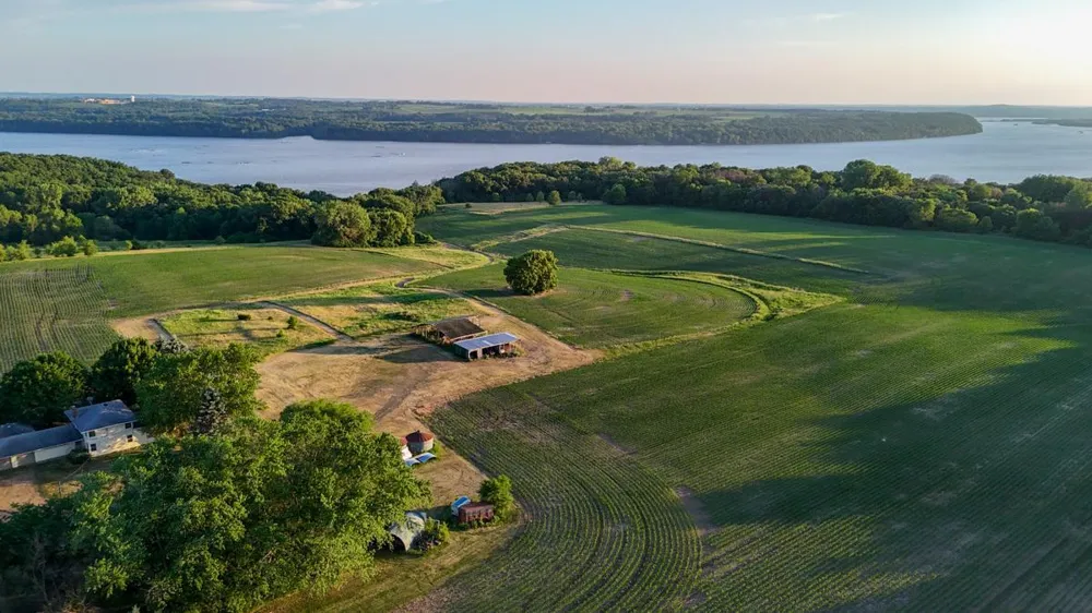11261 Point Douglas Drive S Hastings, MN 55033