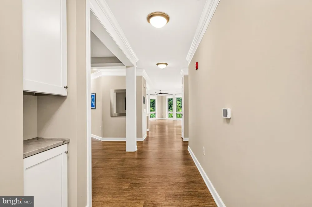 6101 FAIRVIEW FARM DRIVE #309 Alexandria, VA 22315