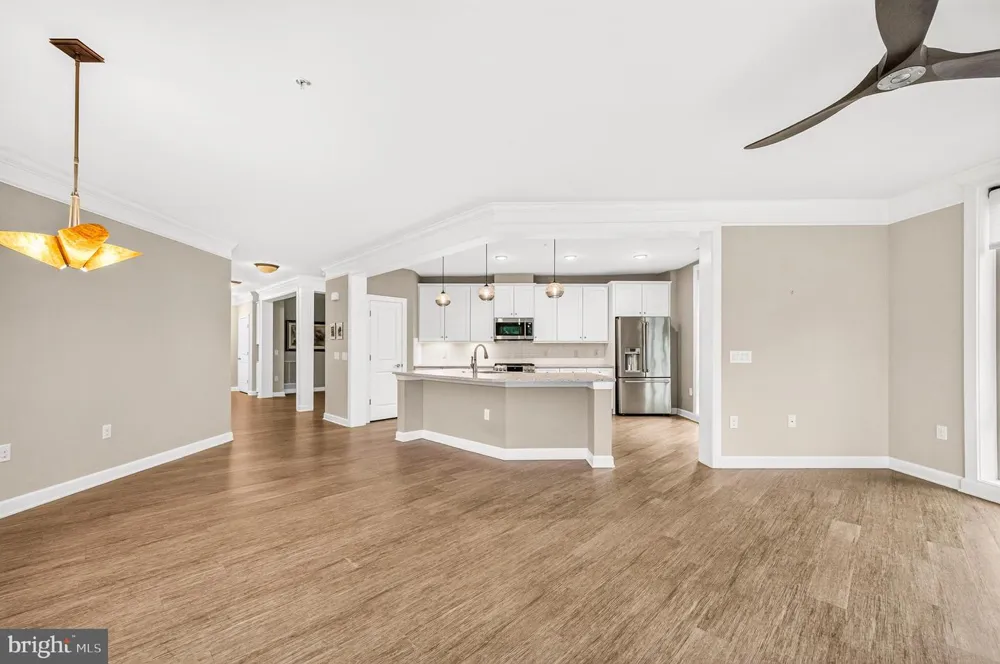 6101 FAIRVIEW FARM DRIVE #309 Alexandria, VA 22315