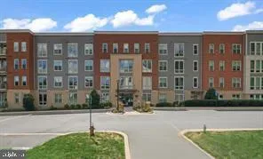 6101 FAIRVIEW FARM DRIVE #309 Alexandria, VA 22315