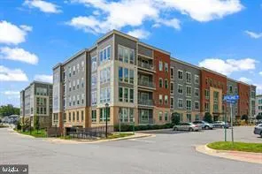 6101 FAIRVIEW FARM DRIVE #309 Alexandria, VA 22315