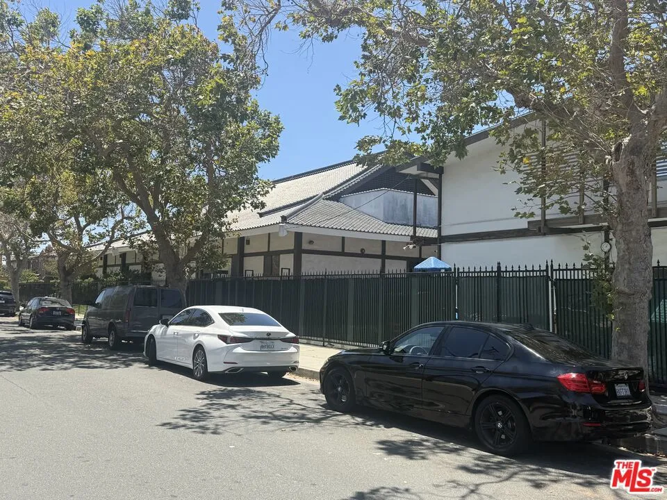 16508 Halldale Avenue Gardena, CA 90247