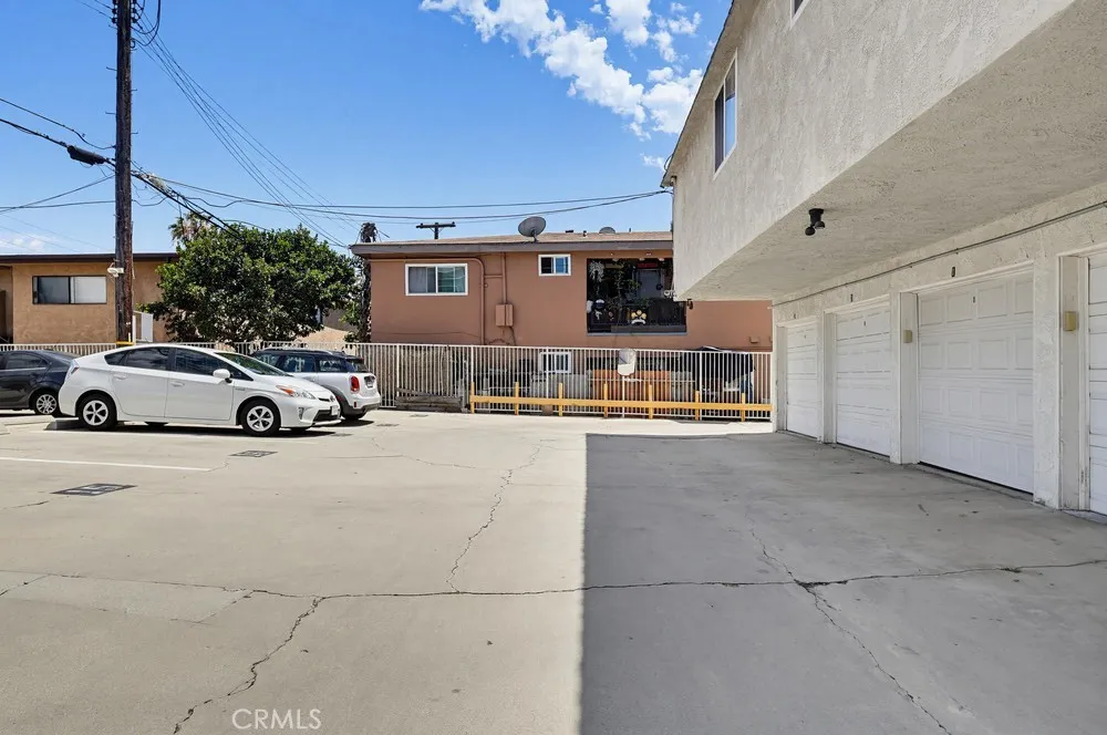 1720 Newport Avenue #2 Long Beach, CA 90804