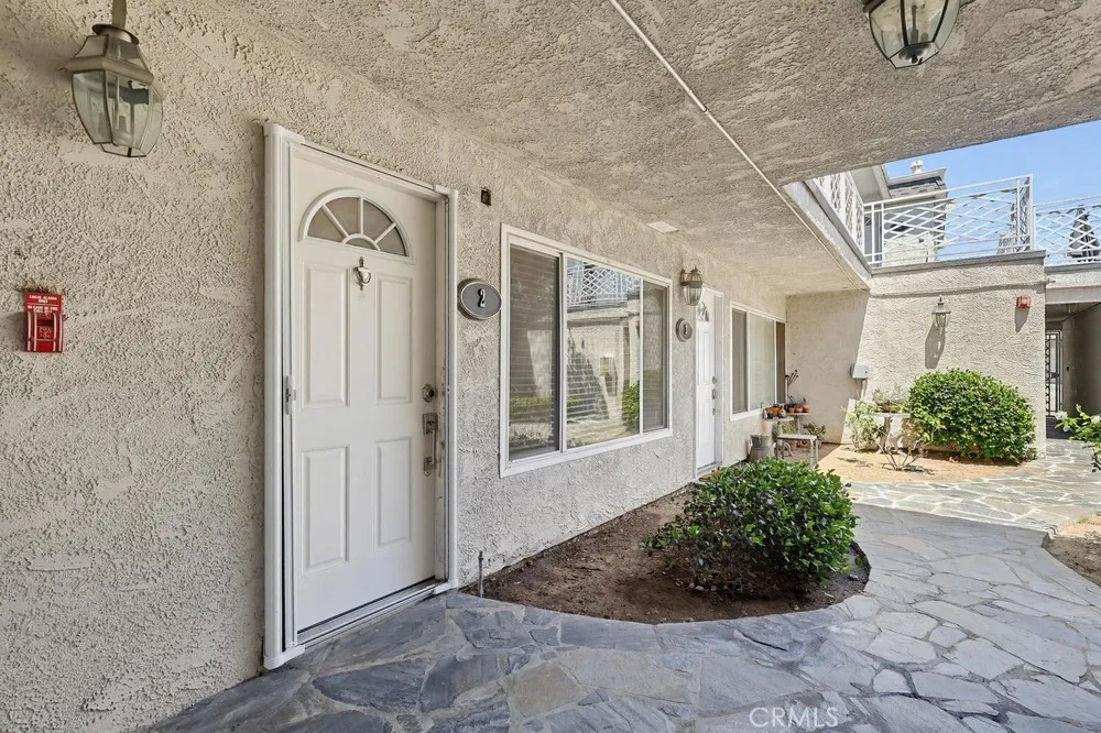 1720 Newport Avenue #2 Long Beach, CA 90804
