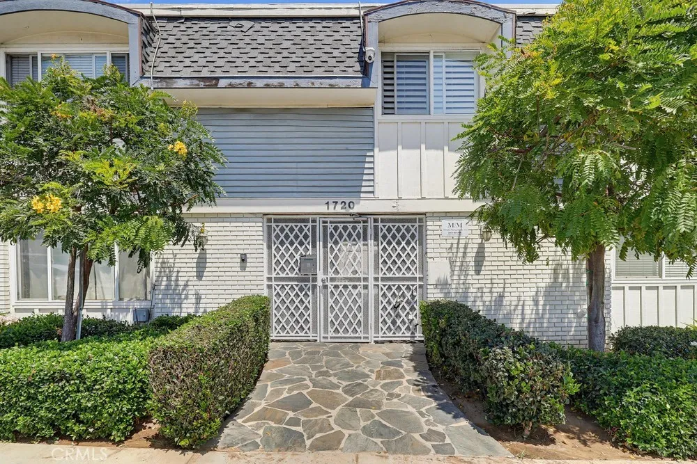 1720 Newport Avenue #2 Long Beach, CA 90804