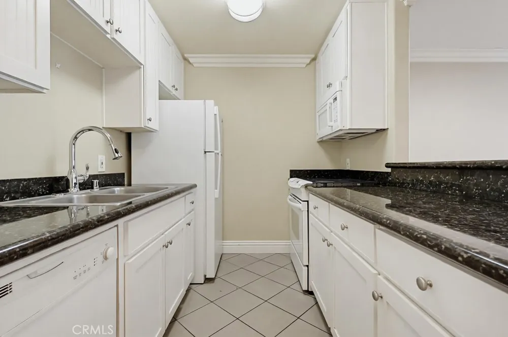 1720 Newport Avenue #2 Long Beach, CA 90804