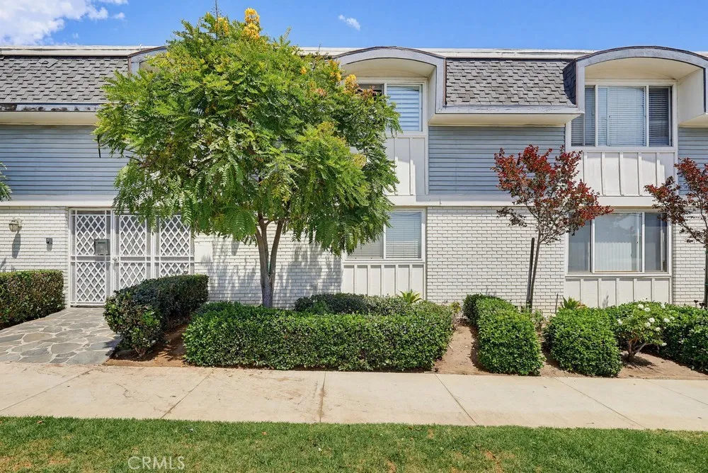 1720 Newport Avenue #2 Long Beach, CA 90804
