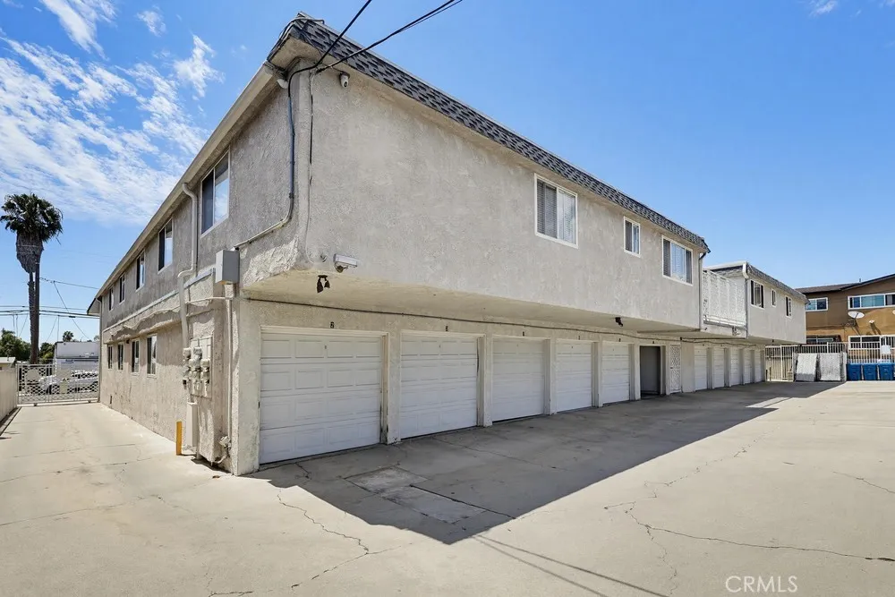 1720 Newport Avenue #2 Long Beach, CA 90804