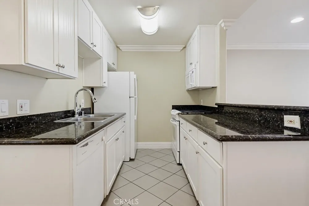 1720 Newport Avenue #2 Long Beach, CA 90804