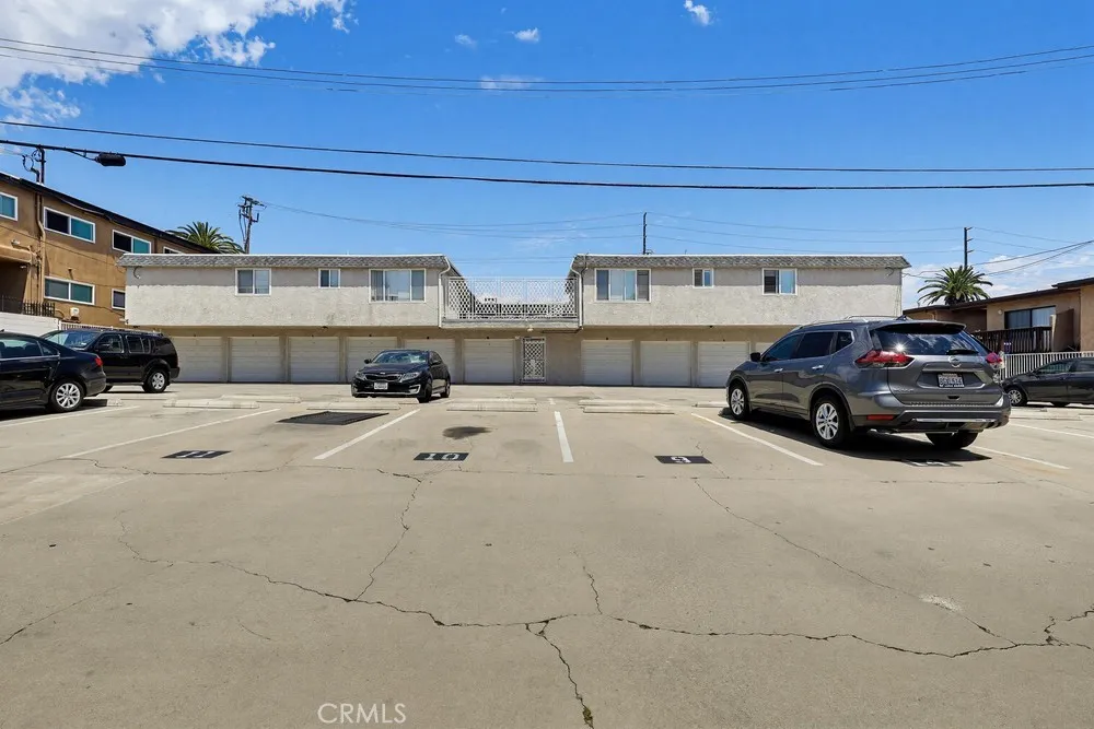 1720 Newport Avenue #2 Long Beach, CA 90804