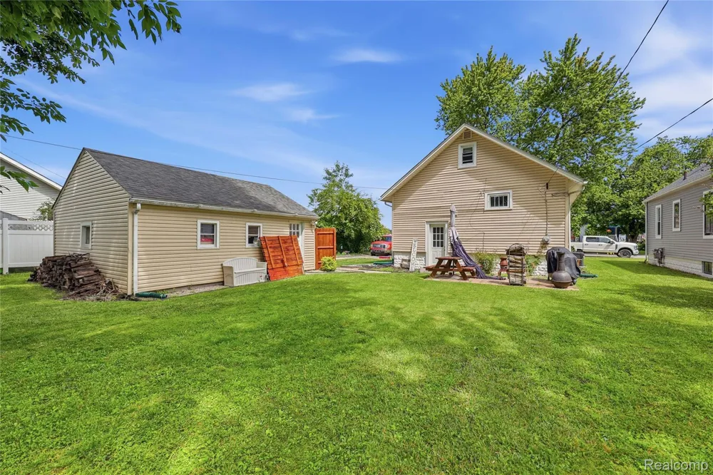 1630 Gordon Street Port Huron City, MI 48060