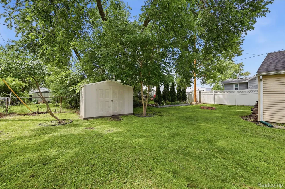1630 Gordon Street Port Huron City, MI 48060