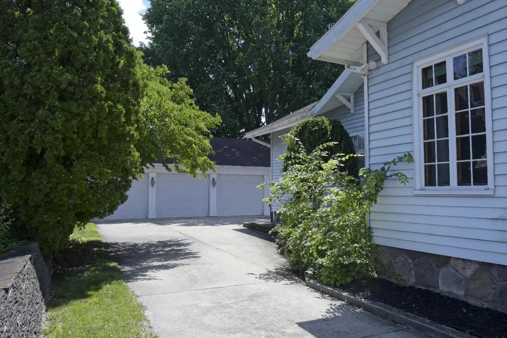 311 S Thompson Street Jackson City, MI 49203