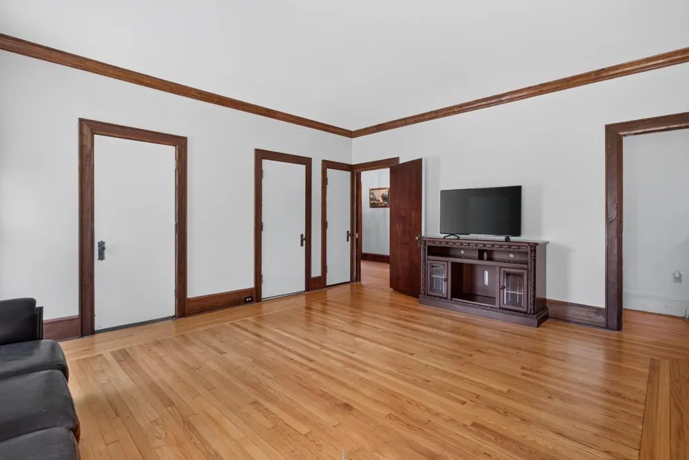 311 S Thompson Street Jackson City, MI 49203