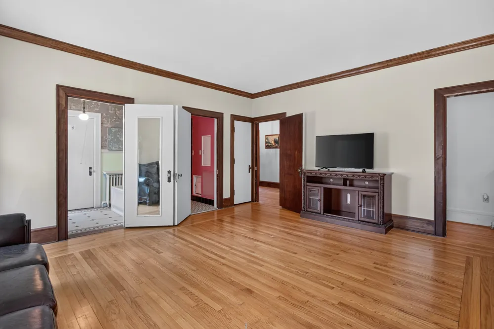 311 S Thompson Street Jackson City, MI 49203
