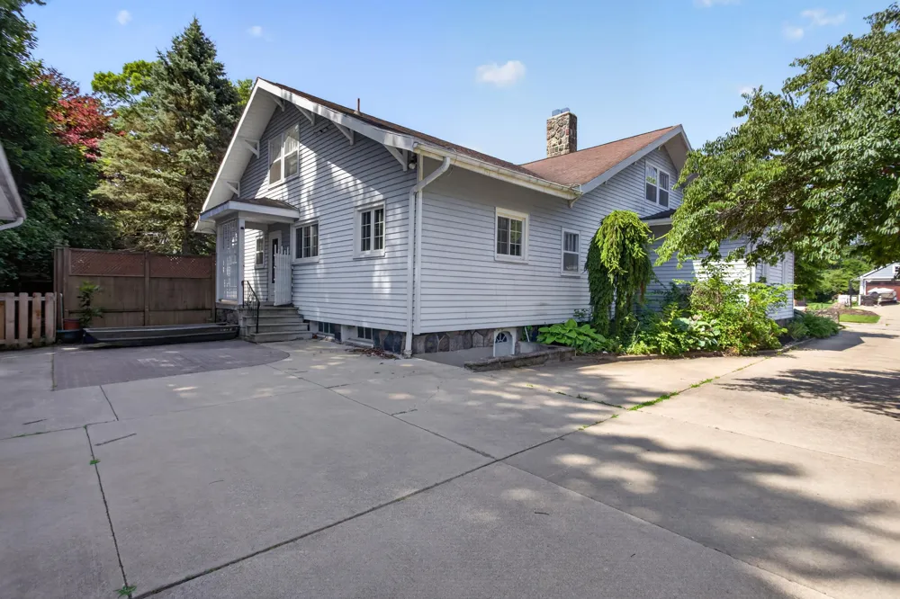 311 S Thompson Street Jackson City, MI 49203