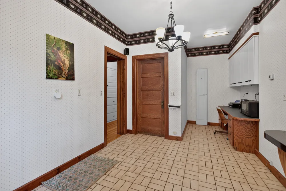311 S Thompson Street Jackson City, MI 49203
