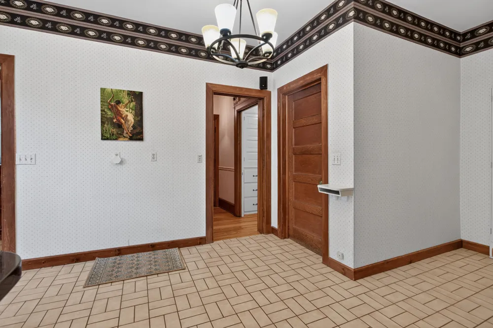 311 S Thompson Street Jackson City, MI 49203