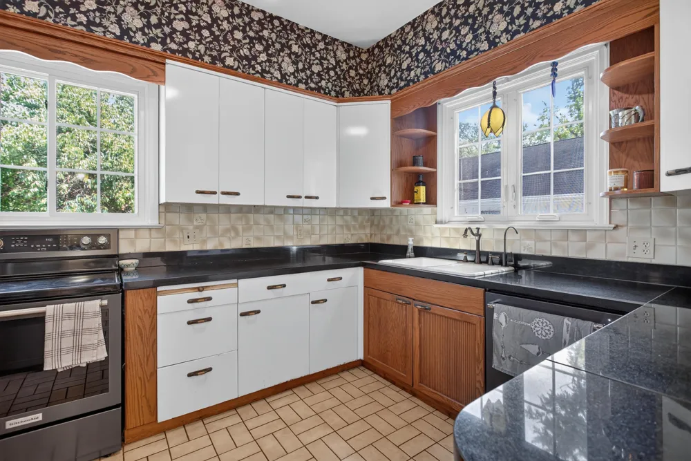 311 S Thompson Street Jackson City, MI 49203