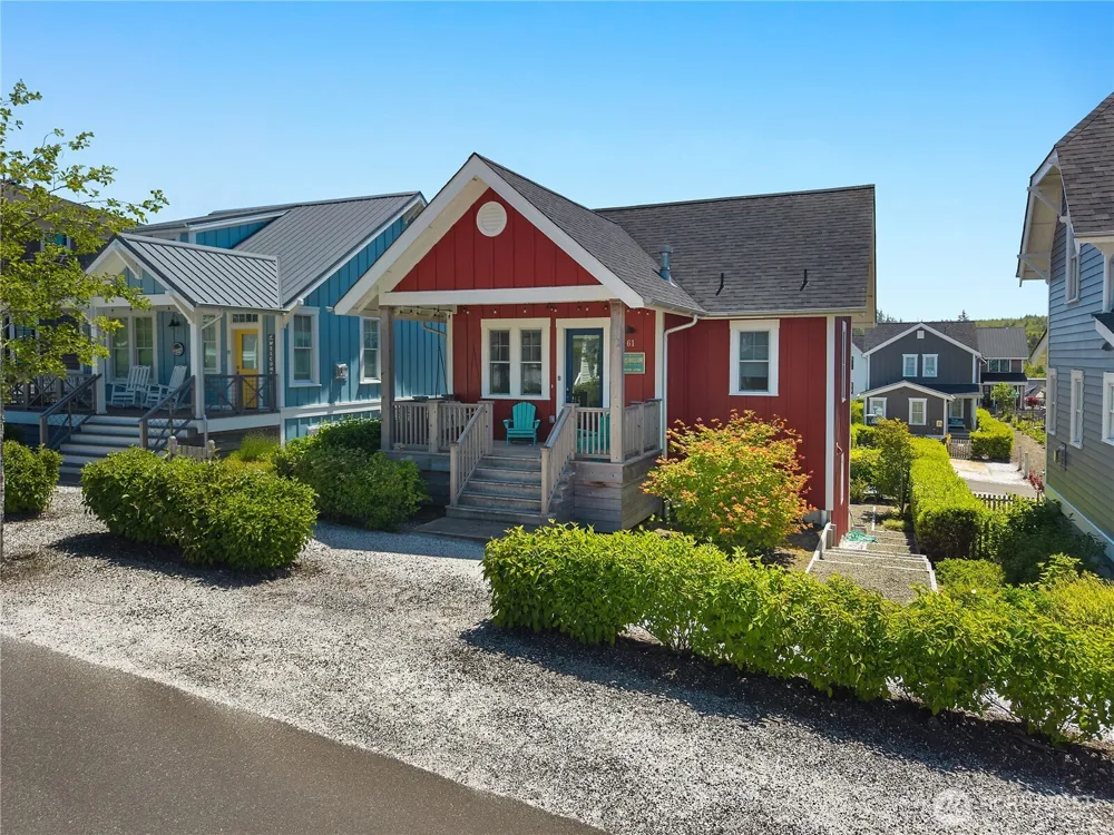 61 Horizon Street Pacific Beach, WA 98571