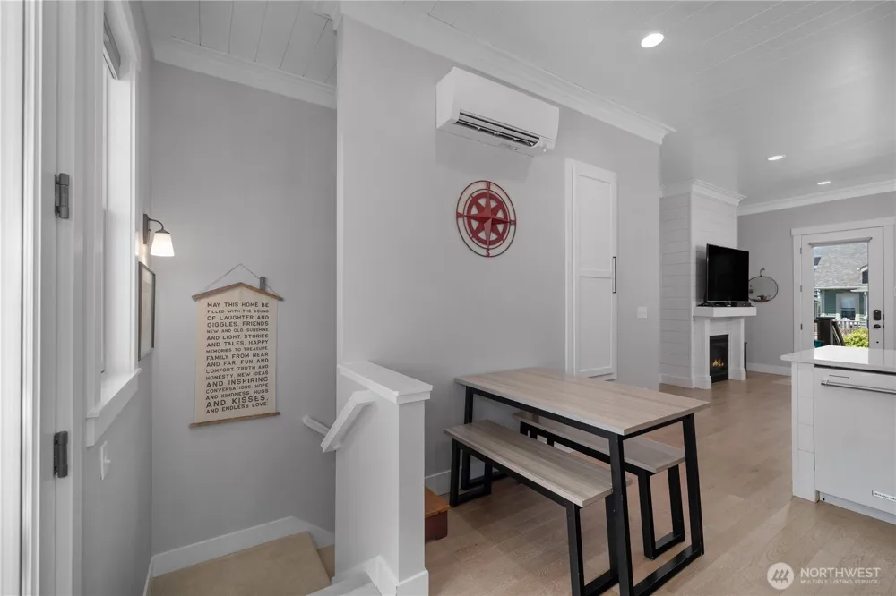 61 Horizon Street Pacific Beach, WA 98571