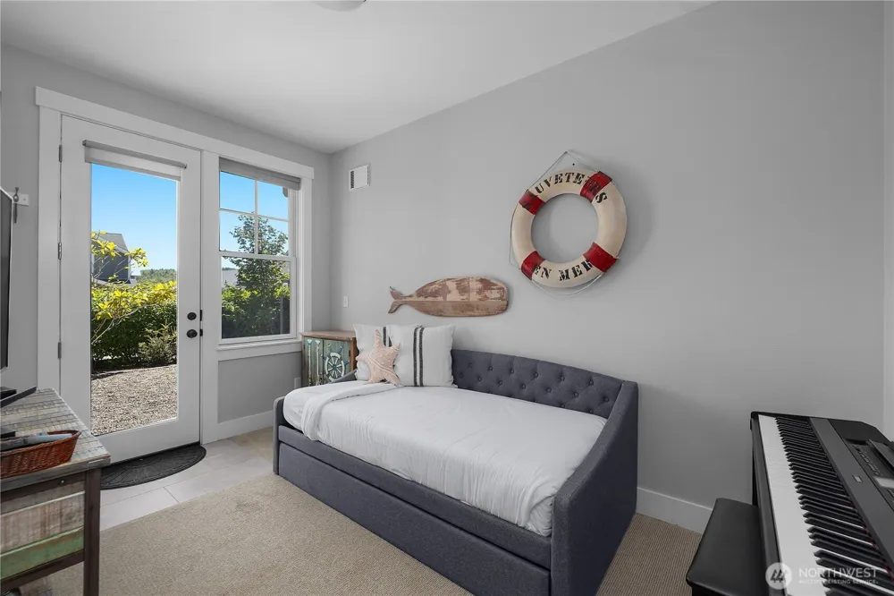 61 Horizon Street Pacific Beach, WA 98571