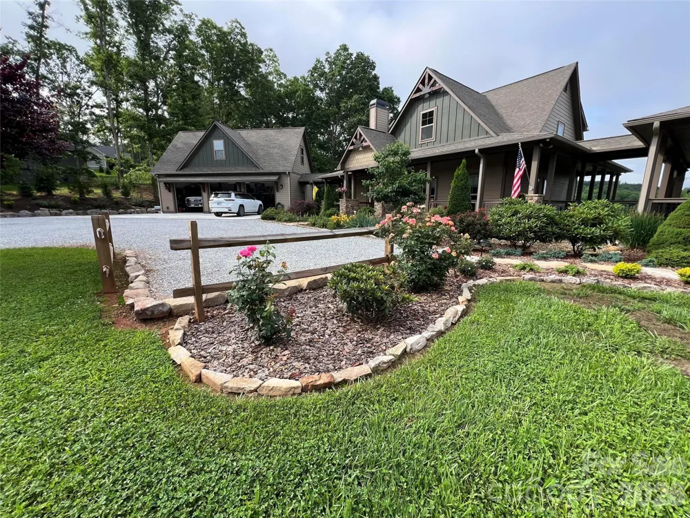 1052 Porter Creek Drive Franklin, NC 28734
